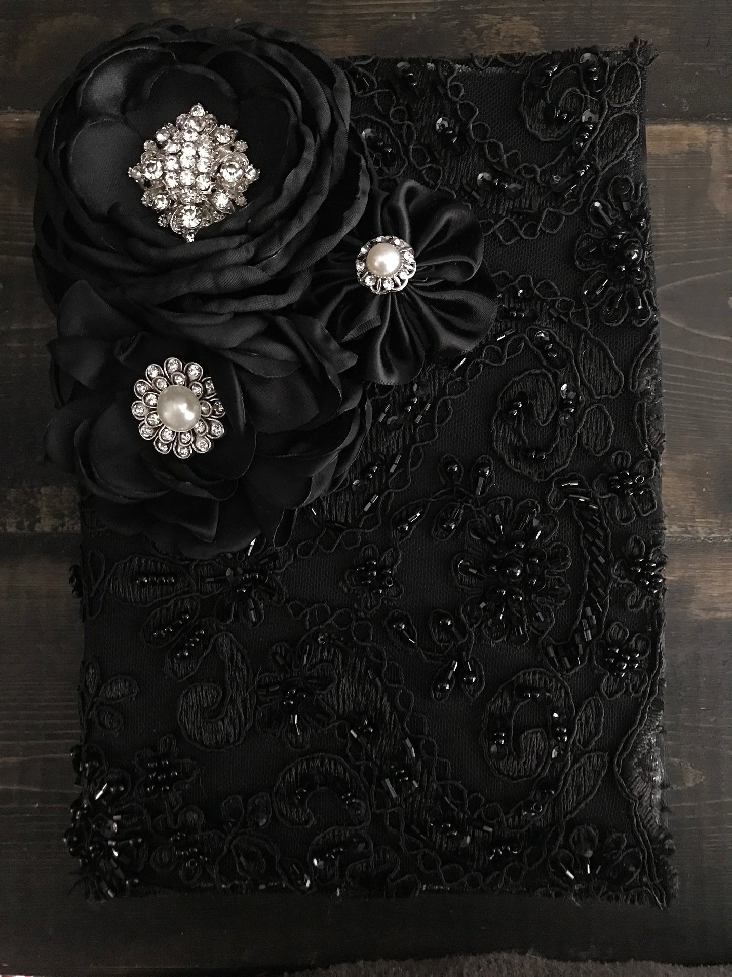 wedding Ceremony/black and white wedding/ Wedding Bible/Biblia boda/quinceanera/cotillion