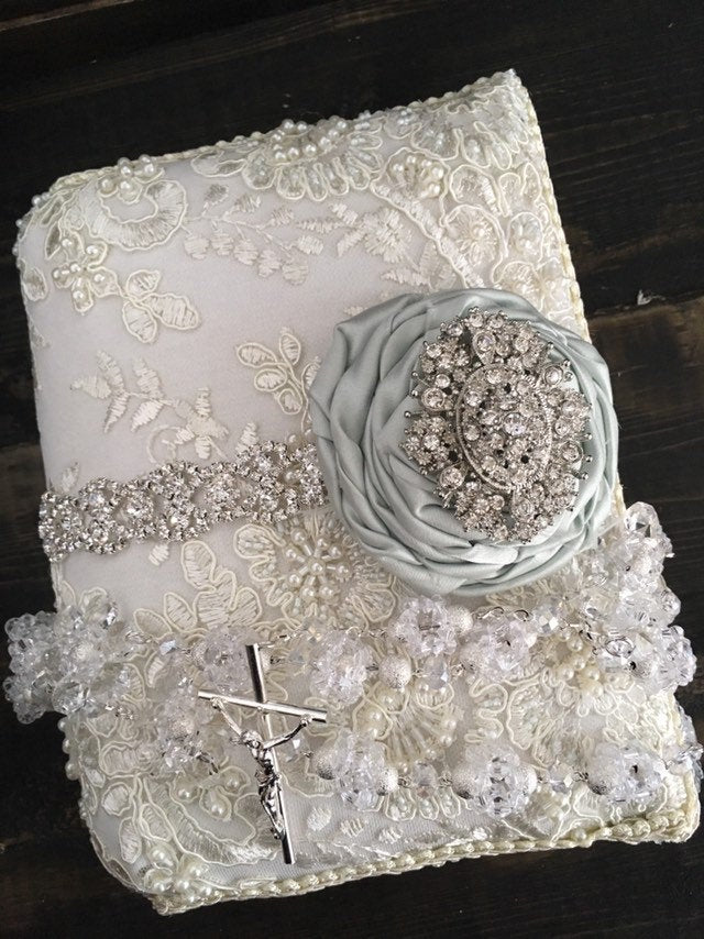 Wedding ceremony/lace ivory bible/burgundy catholic Lace Wedding bible and Rosary