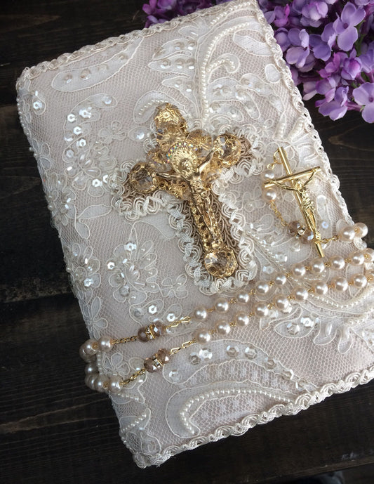 Lace Wedding bible and Rosary, Bible Rosary Set, Libro y Rosario, catholic bible, wedding bible rosary, lace bible, lace communion bible