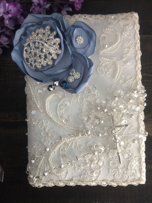 wedding ceremony blue ivory lace bible and Rosary/Libro y Rosario/catholic bible/wedding bible rosary/lace bible, lace communion bible
