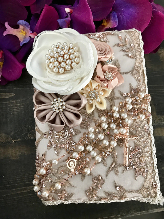 Ivory Rose gold Wedding Bible/Biblia boda/quinceanera/cotillion, wedding book, wedding couple gift, rose gold wedding