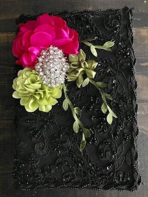 Quinceanera bible, black dress XV/ Sweet sixteen Bible and rosary /quinceanera bible rosario, Bible green black