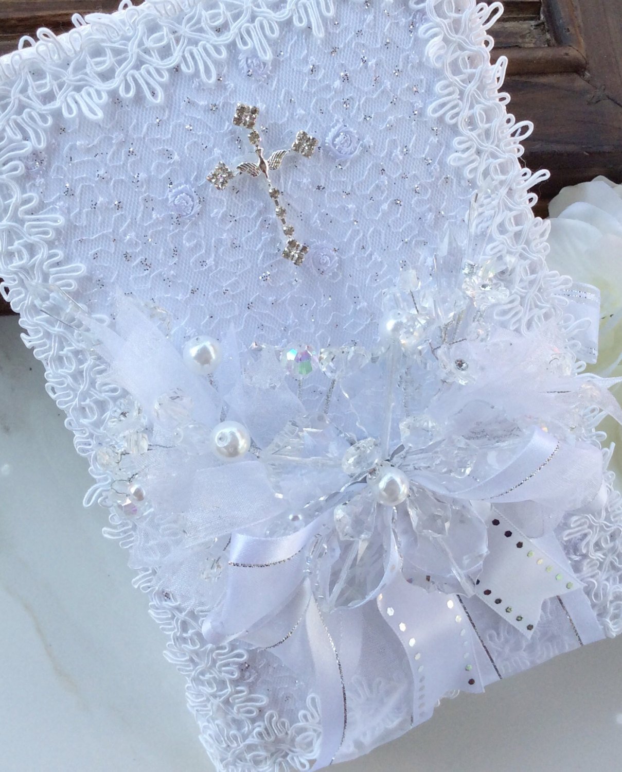 Wedding Bible, Ceremony bible, Religious bible, Biblia, Biblia boda, quinceanera, cotillion, Lace Bible, Bible Cover, ivory wedding bible