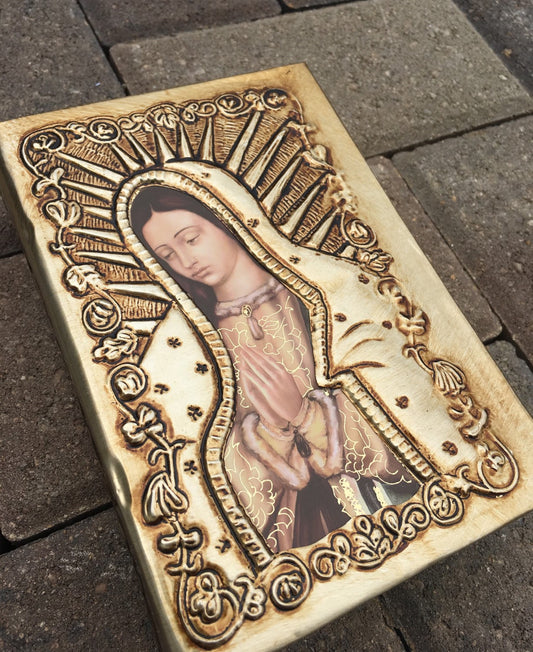 Wedding Gift bible Virgen de Guadalupe Wedding bible/Baptism Bible/Communion Bible/3D Virgen Raised repujado